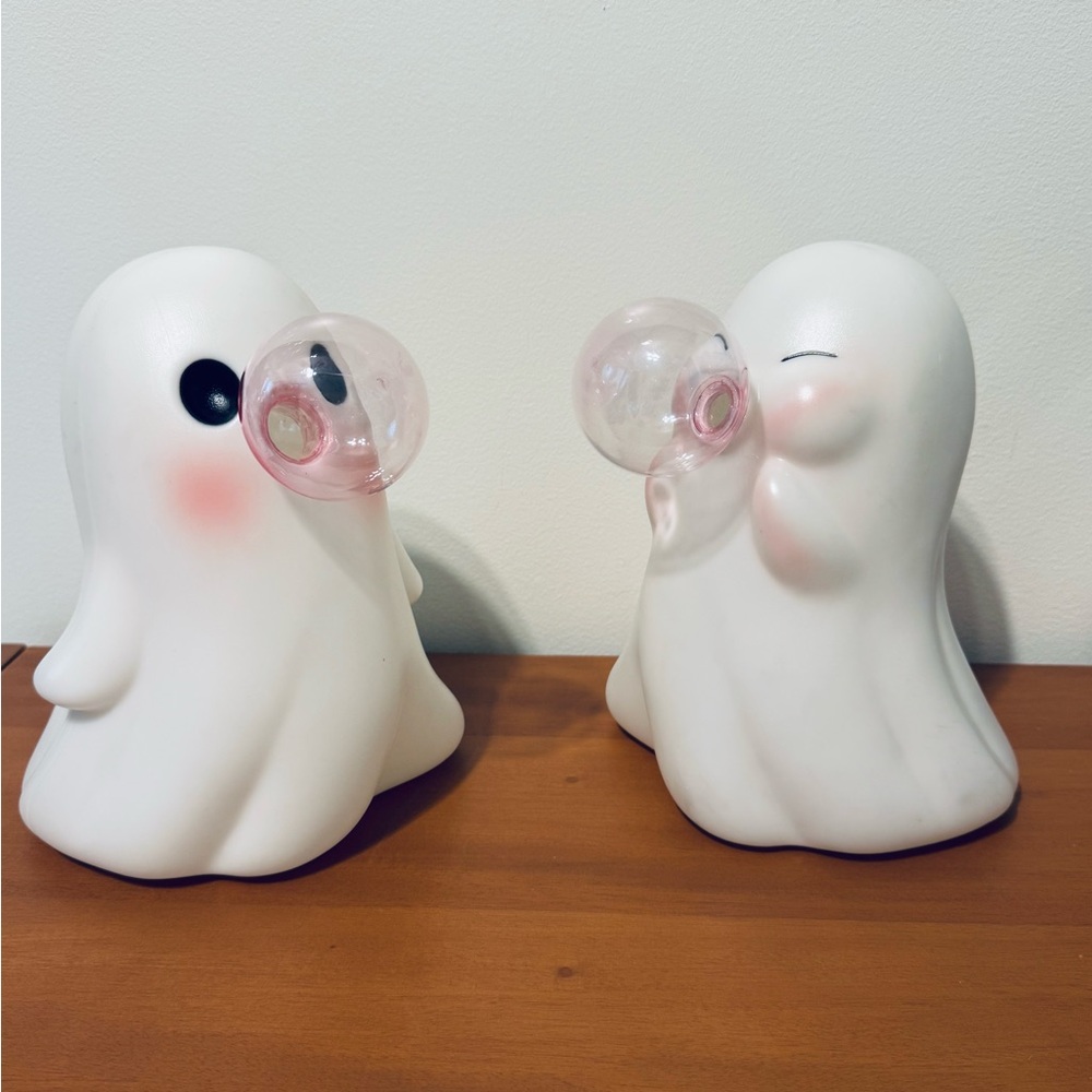 Viral Ghost Blowing Bubble Set of 2